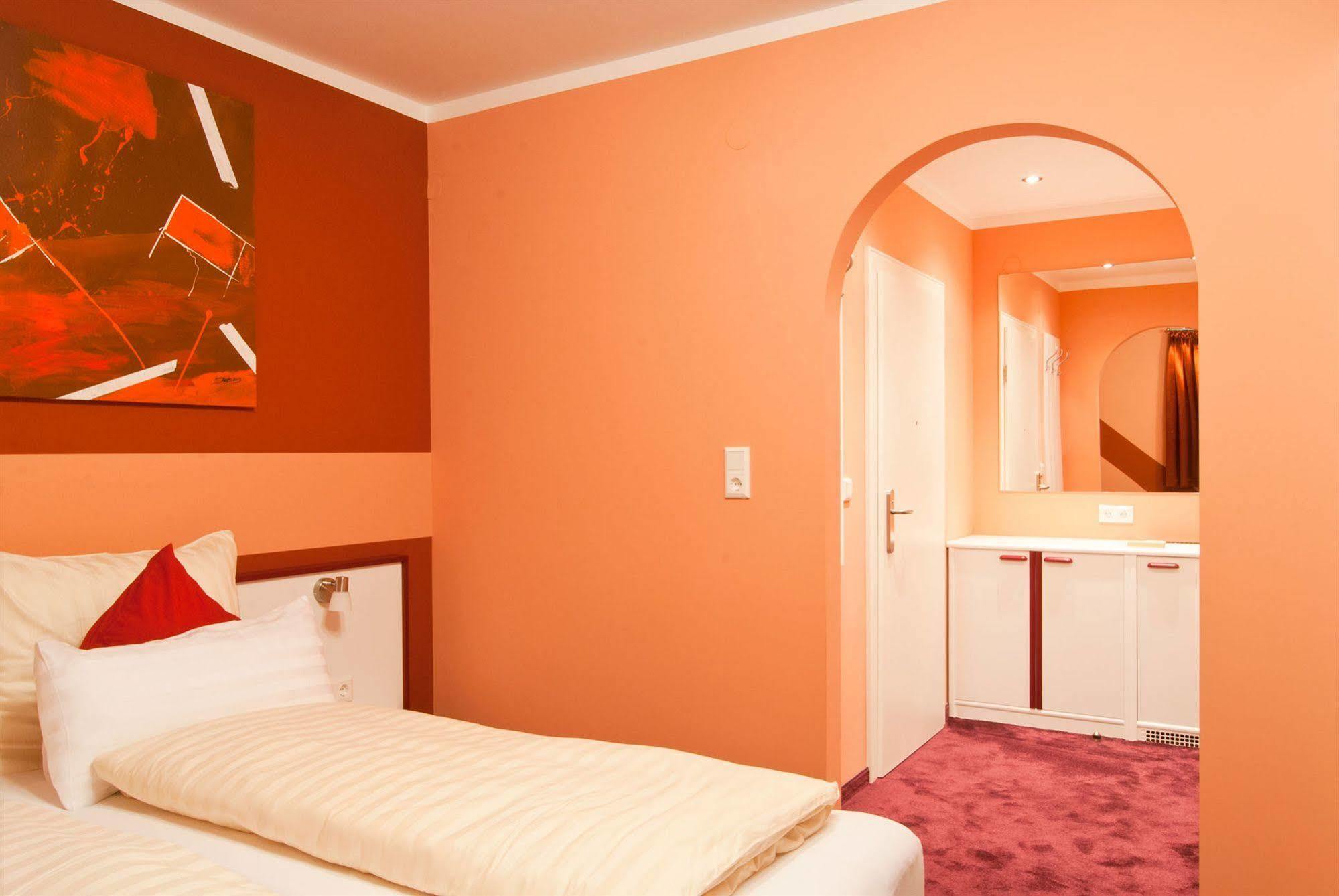 Hotel Residenz Hoessinger Karlstetten Екстер'єр фото
