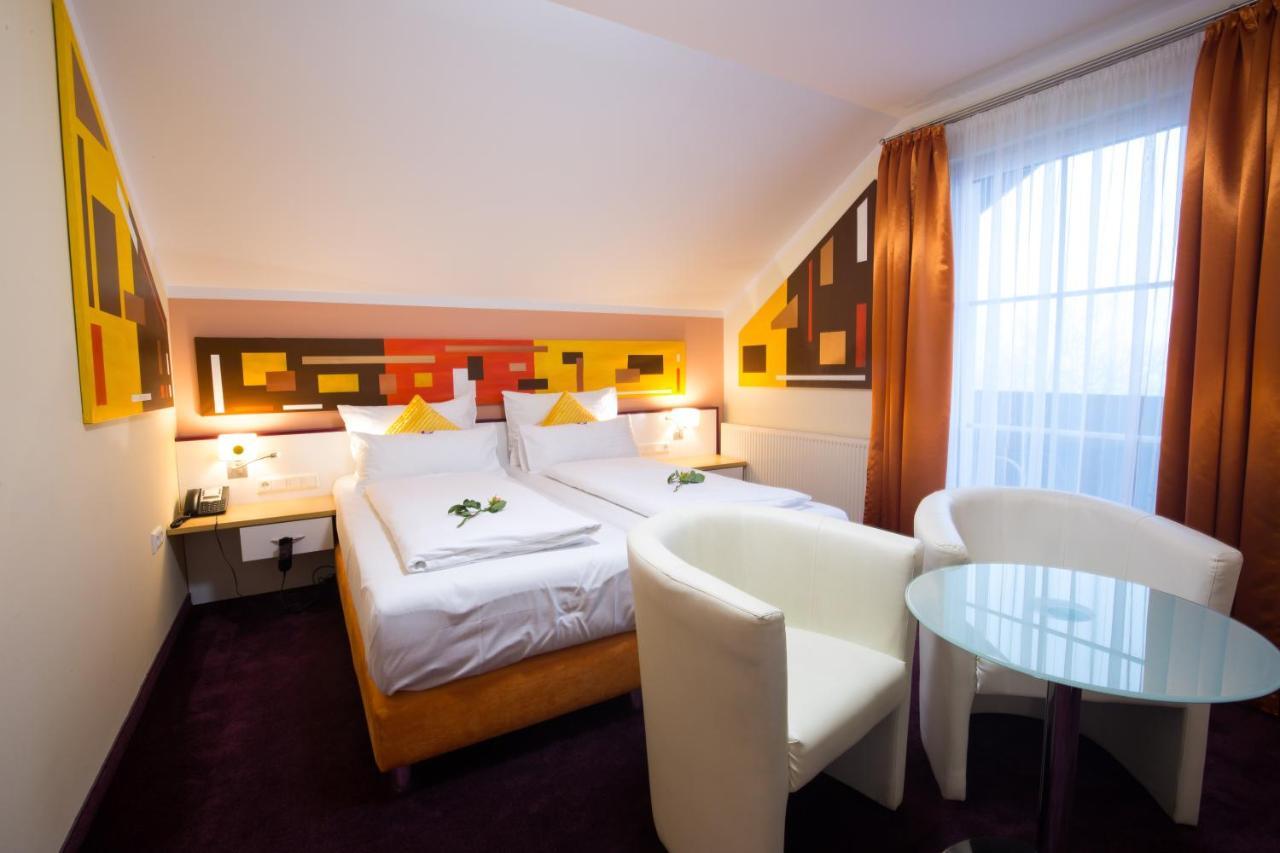 Hotel Residenz Hoessinger Karlstetten Екстер'єр фото