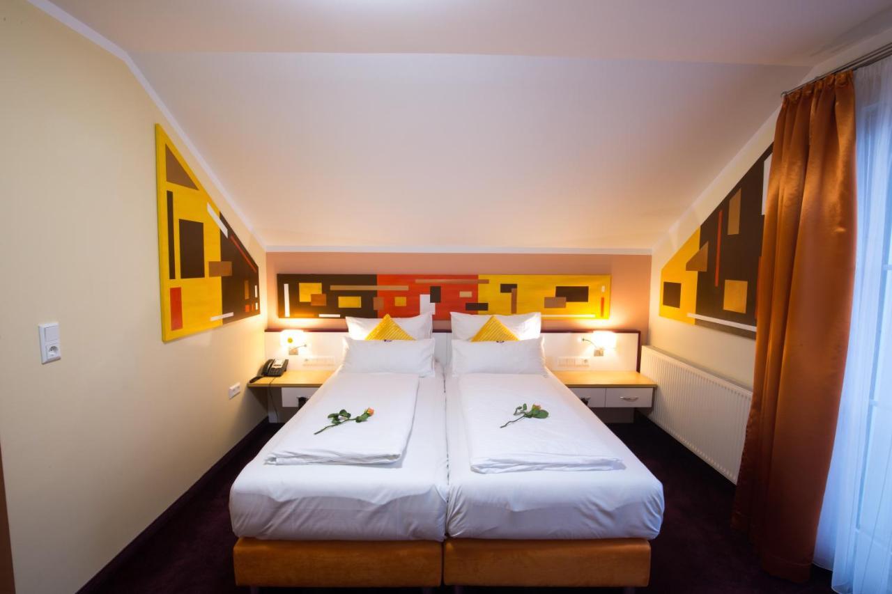 Hotel Residenz Hoessinger Karlstetten Екстер'єр фото